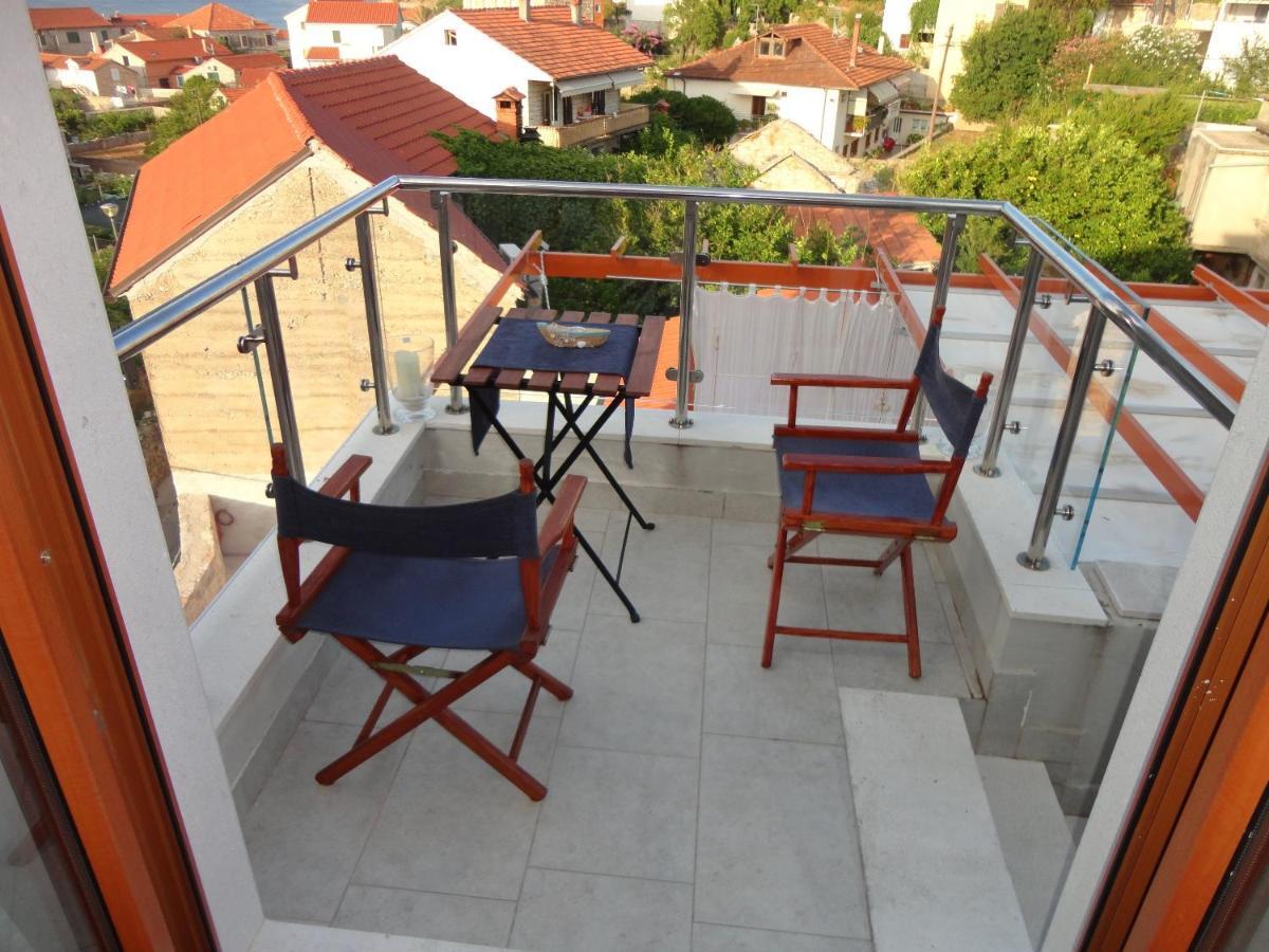 Apartment Gliha Jelsa  Exteriör bild